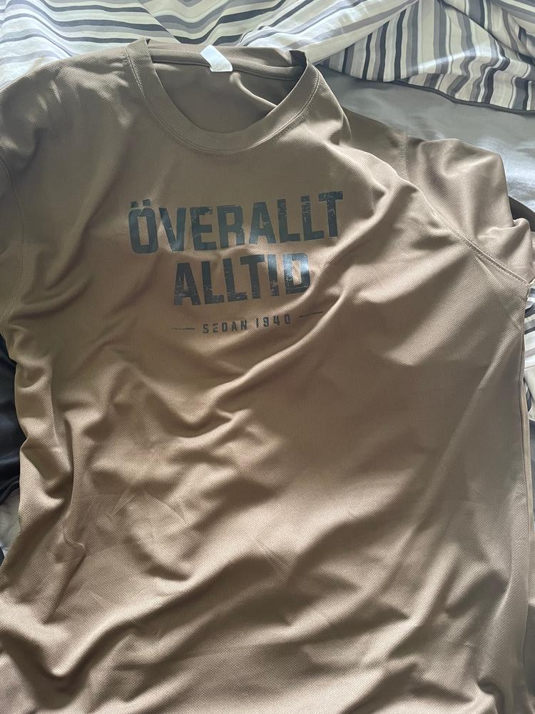 REKYL X HEMVÄRNET – Officiella Funktionströjan - Customer Photo From Anders