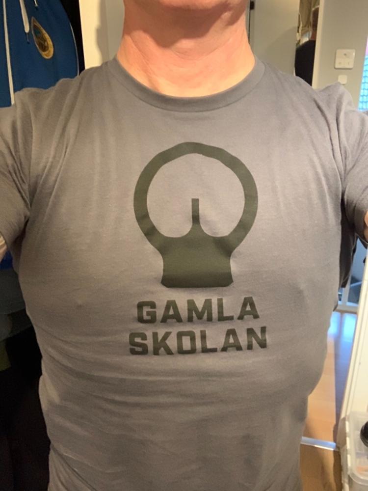 Gamla skolan Tee - M - Customer Photo From Johan Nolén