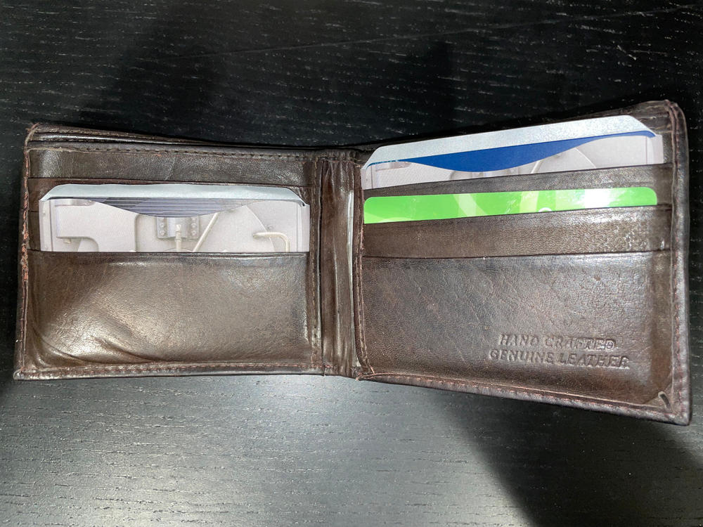 RFID Blocking Credit Card Sleeves - Platinum Vault - Customer Photo From ali sarsak