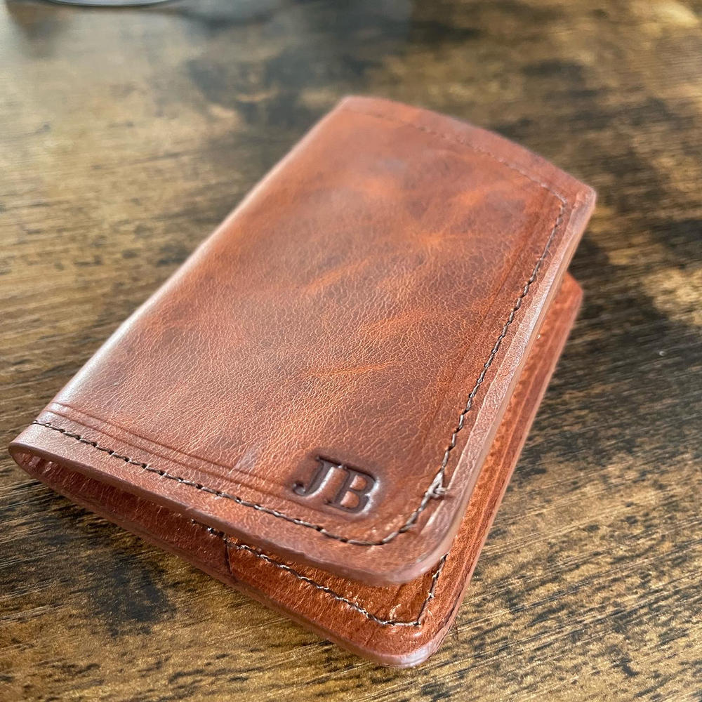 The Minimalist Wallet - Customer Photo From Joe Burgos