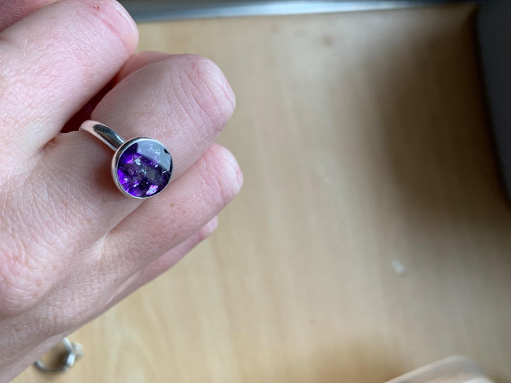 Memorial Ashes Round Cremation Ring - Customer Photo From Debra Goldsworthy