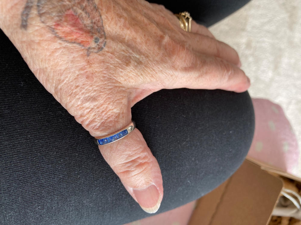 Womens Cremation Ashes Ring Band - Customer Photo From CHRISTINE BINDER