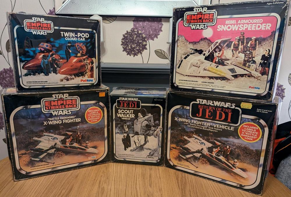 Star Wars Rebel Armoured Snowspeeder (Kenner/Palitoy) Folding Display Case - Customer Photo From Timothy G.