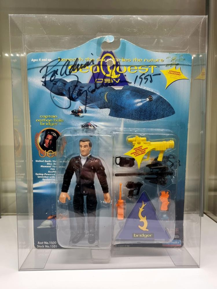 Star Trek The Next Generation Figure Display Case - Customer Photo From Martin L.