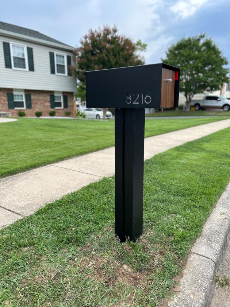 Waldo | Custom Mailbox - Customer Photo From Shayla Pendleton