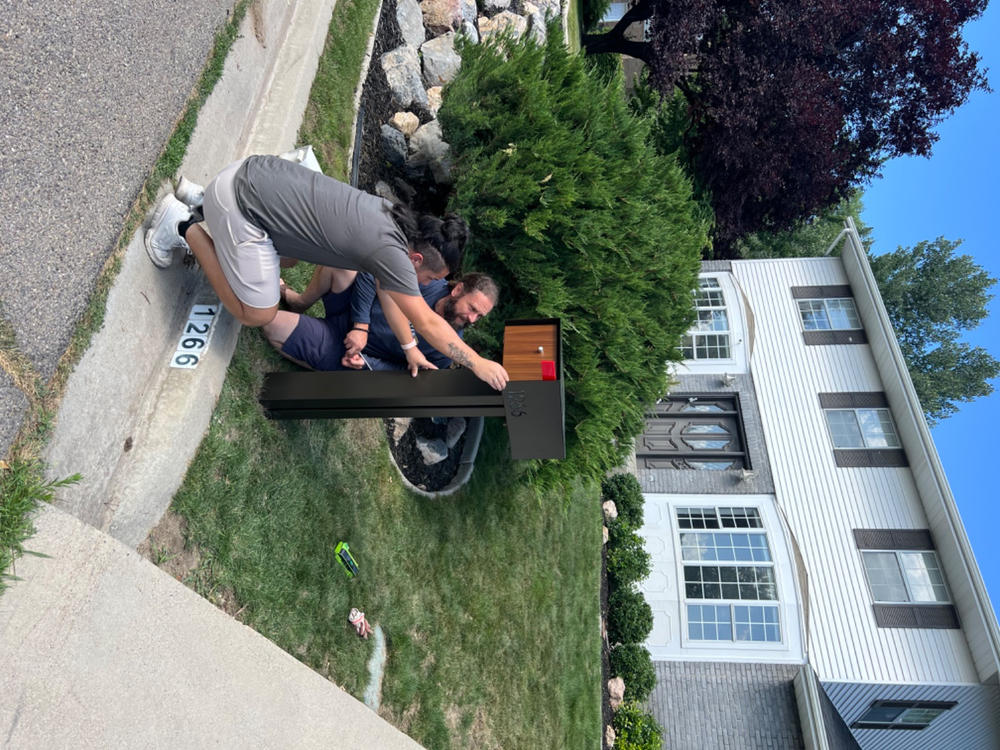 Waldo XL | Custom Mailbox - Customer Photo From Kristen Brown