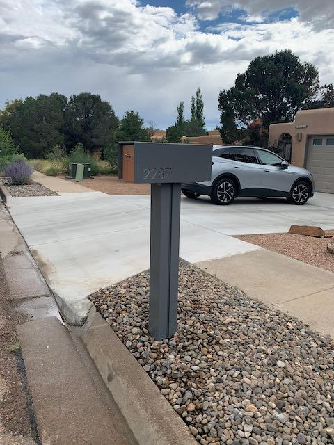 Mailbox Numbers Accent Plates - Customer Photo From Daniel Pastrana
