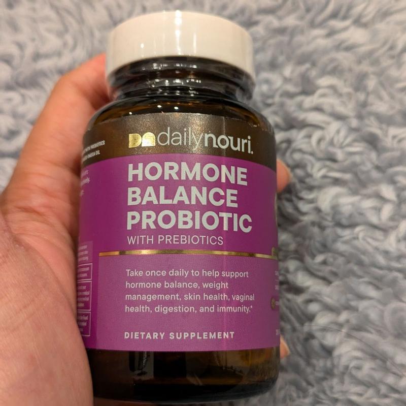 Daily Nouri Hormone Balance Probiotic with Prebiotics - Customer Photo From brendaw111