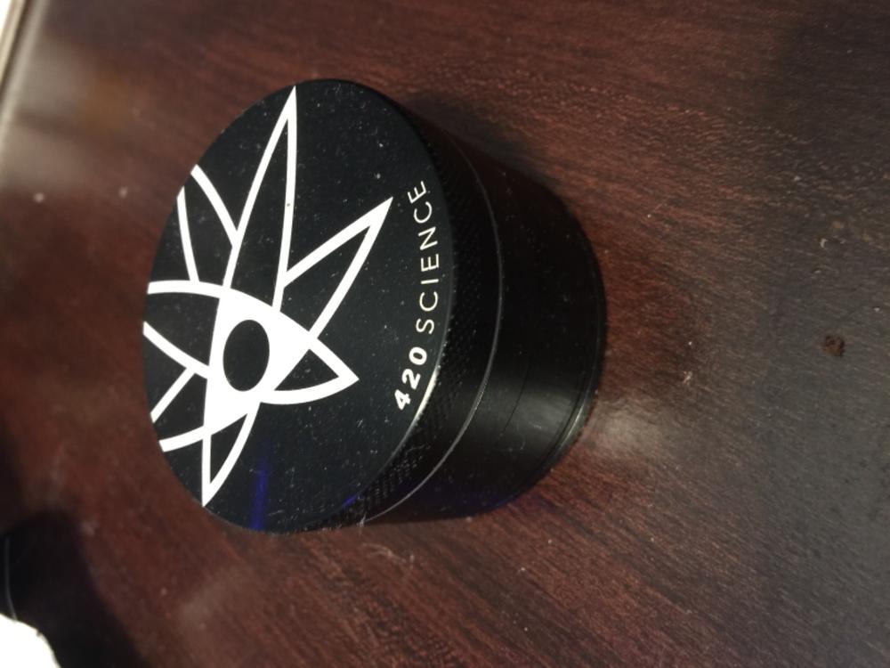 420 Science 4 Piece Grinder - Customer Photo From Jeaneen Link