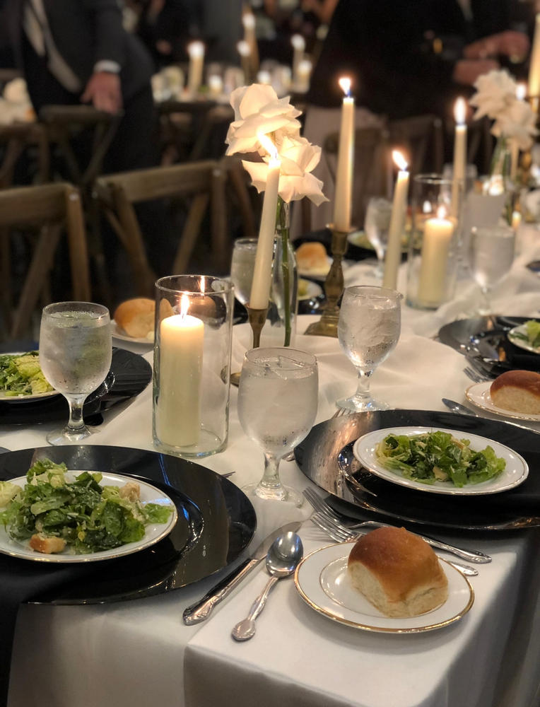 Black Round Disposable Plastic Charger Plates (13") - Customer Photo From Anonymous