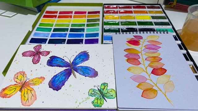 Kuretake Gansai Tambi Watercolor Palette - 36 Colour Set - Customer Photo From Tania Gonzalez