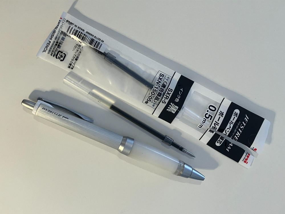 Uni Jetstream SXR-5 Ballpoint Pen Refill - 0.5 mm - Customer Photo From Iris Eu