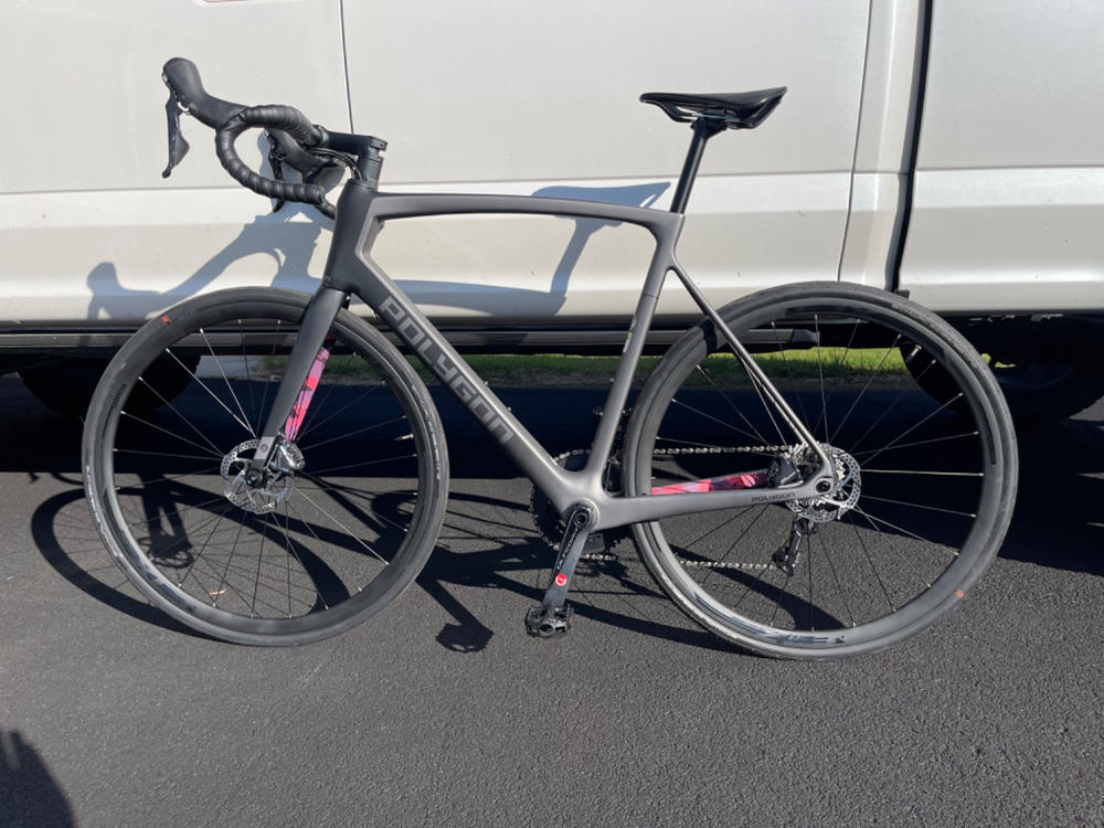 Polygon carbon shop road bike