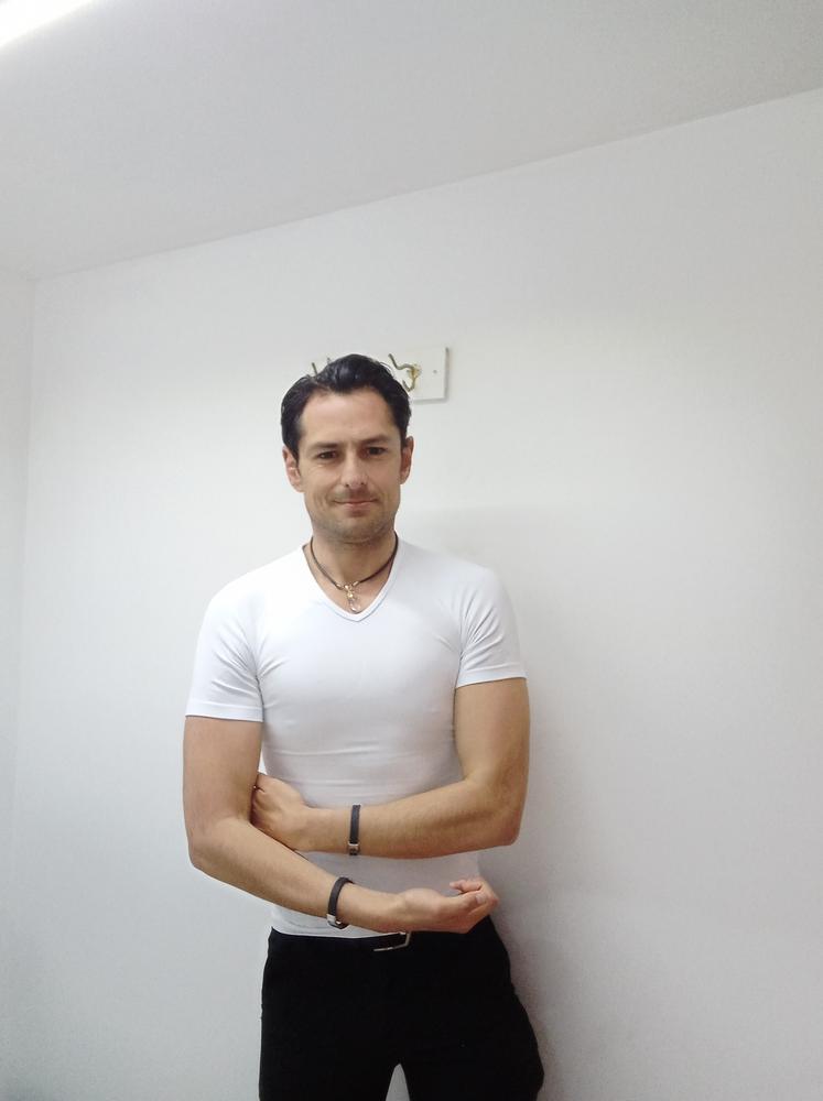 Cotton Compression T-Shirt - Customer Photo From Robin K.