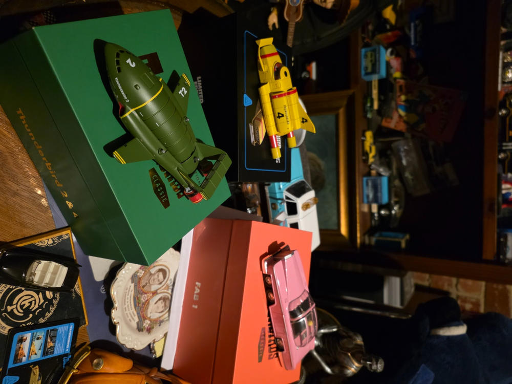 Thunderbird 2 & 4 コレクターアイテム Thunderbirds 2 & 4 Die-Cast