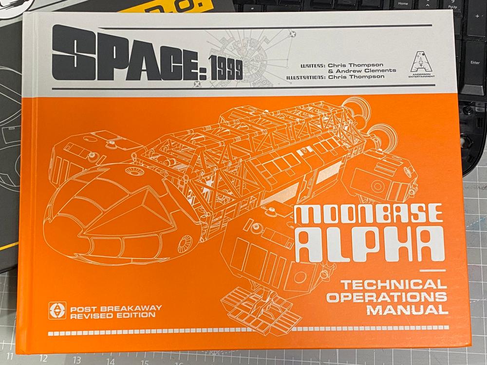 Technical Operations Manuals: UFO and Space: 1999 Bundle - Customer Photo From Park C.G.