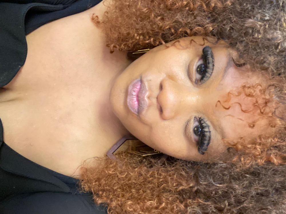 Self Made (Volume D Curl) - Customer Photo From Solonda Castle