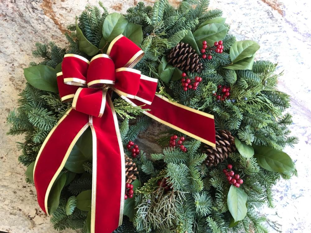6 Red Christmas Bows – Lynch Creek Farm