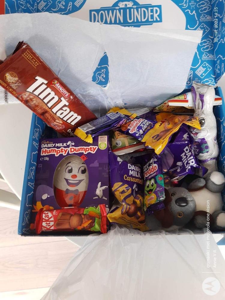 Extra Large Aussie Easter Box - Customer Photo From Anonymous