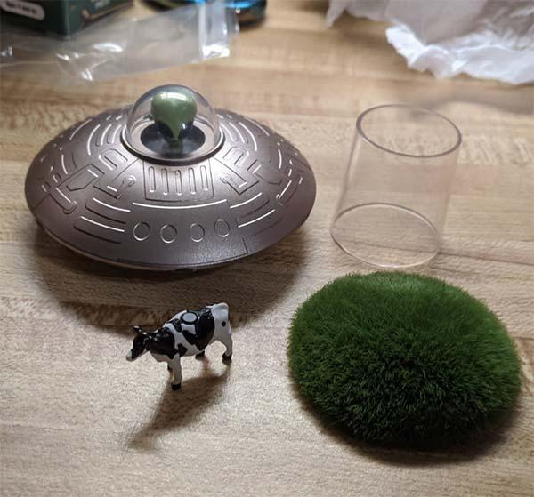 RP Minis: UFO Cow Abduction – Bel-Rea Institute of Animal Technology