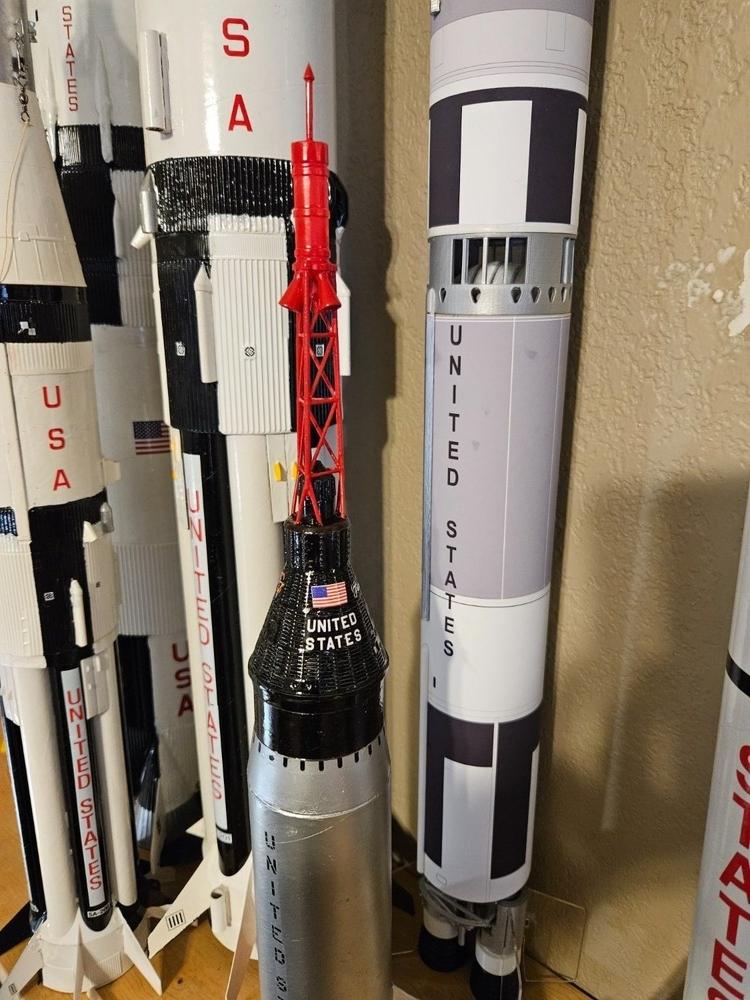 Boyce Mercury Capsule and Tower "Round Window" 1:35 Scale (ST-20 Tube) - Customer Photo From Robert Chaney