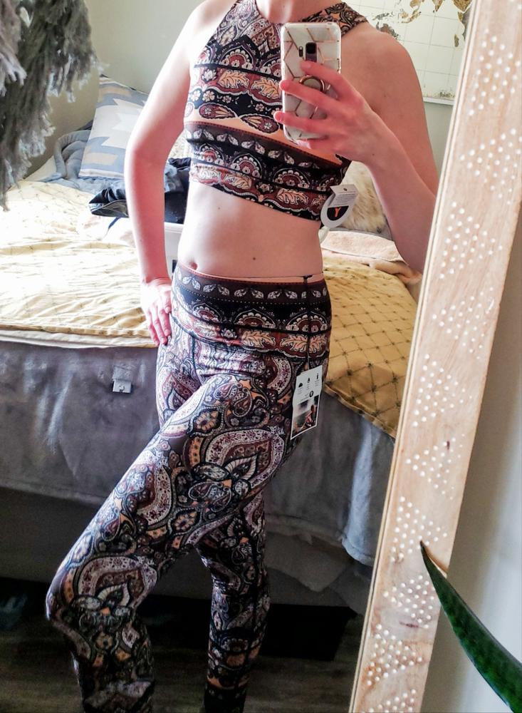 Expanded Sizing  Yoga Democracy Womens Chaser Printed Leggings