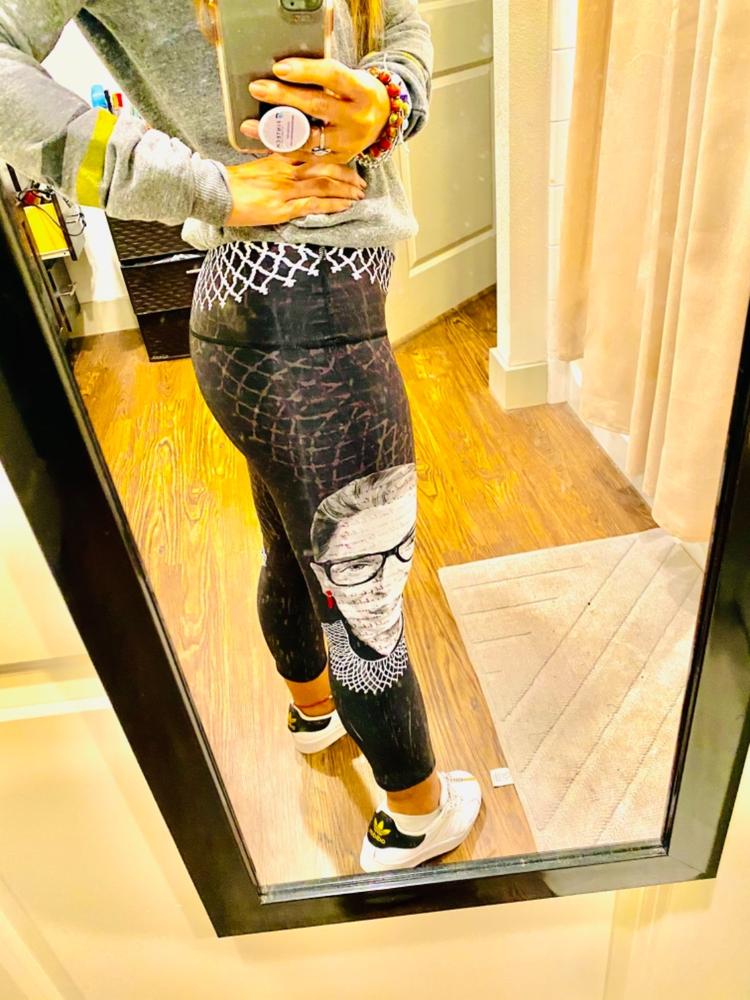 Clever Koi Printed Yoga Leggings - Customer Photo From Jennifer Tan