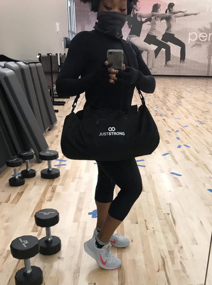 Black Just Strong Barrel Bag - Customer Photo From Nicole Lewis