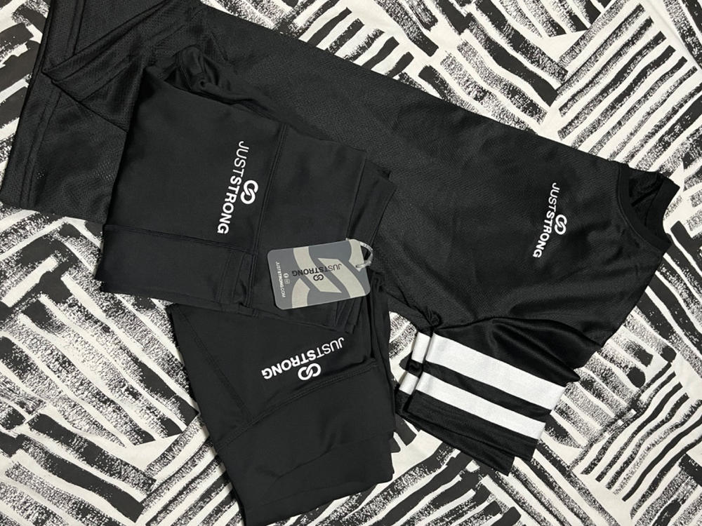 Black Mesh Stripe Tee - Customer Photo From Wendy Lavis