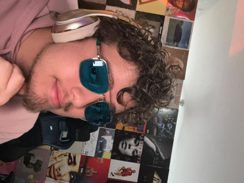 LEO - AQUA - Customer Photo From Griffin S.