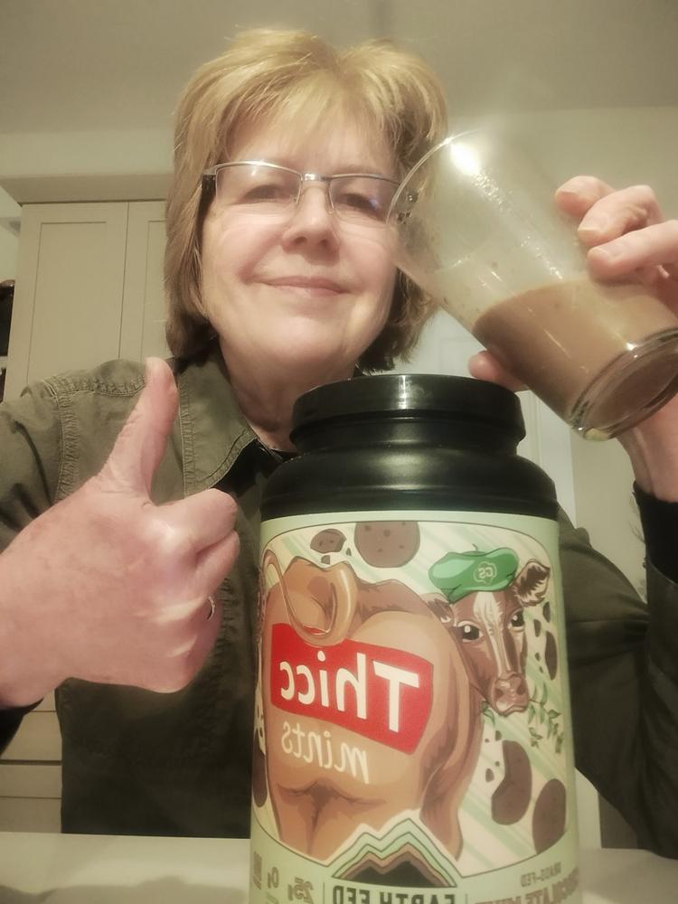SEASONAL FLAVOR: Thicc Mints Chocolate Mint Grass Fed Protein - Customer Photo From Jeanne Douglass