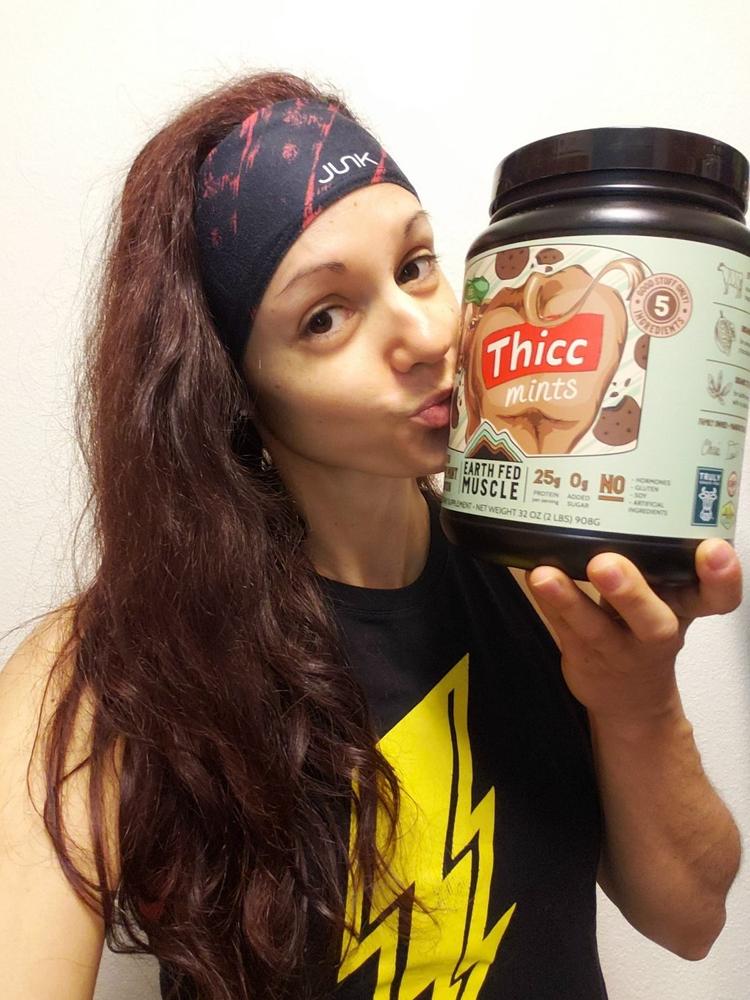 SEASONAL FLAVOR: Thicc Mints Chocolate Mint Grass Fed Protein - Customer Photo From Stephanie Presnell