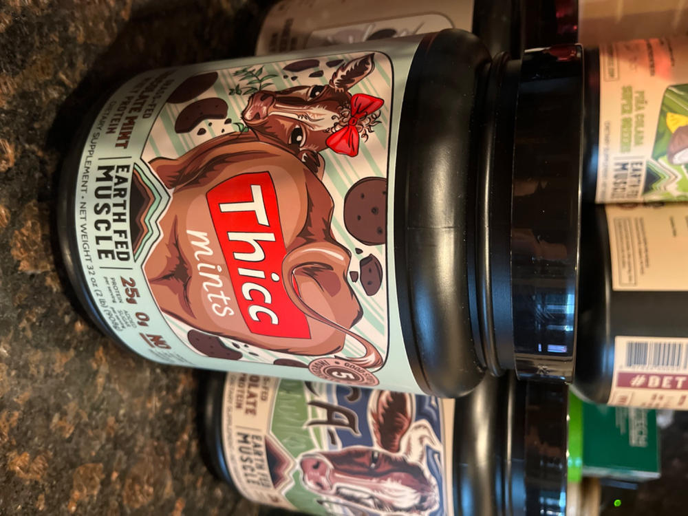 SEASONAL FLAVOR: Thicc Mints Chocolate Mint Grass Fed Protein - Customer Photo From Jessica Kmetty