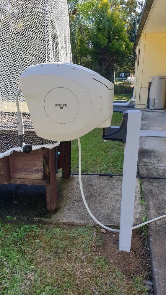 Classic 30m Retractable Hose Reel | Beige - Customer Photo From Mal Ricketts