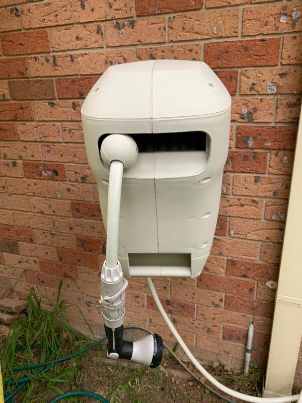 Hi-Flow 25m Retractable Hose Reel | Beige - Customer Photo From Nathan Killick