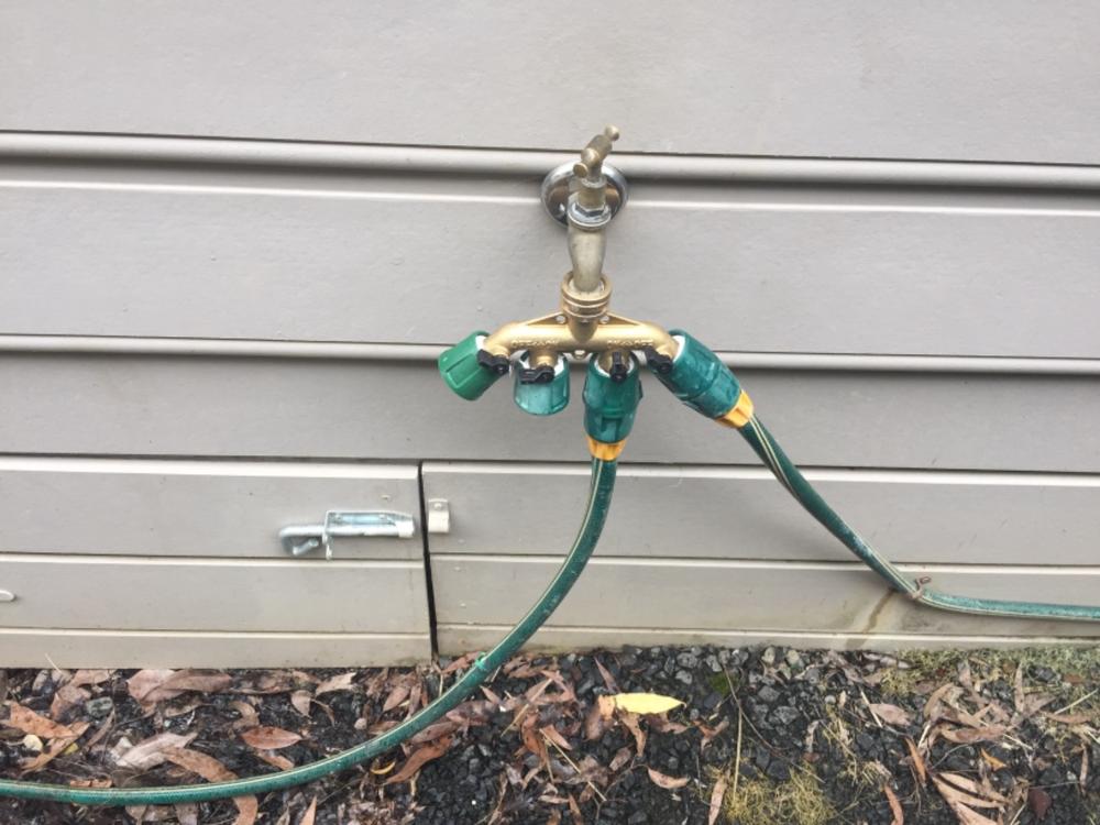 4-Way Brass Tap Adapter - Customer Photo From Willem H Aerts
