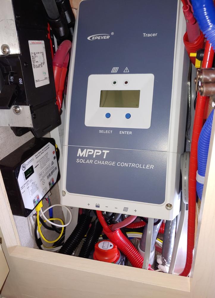 MidNite Solar MNEDC250 Circuit Breaker 250A 125VDC - Customer Photo From Charles Lynn