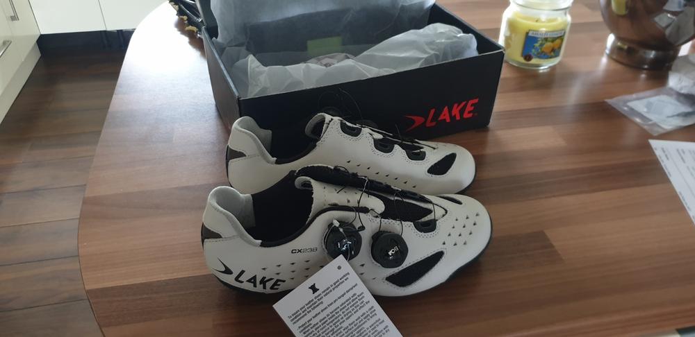 Lake CX238 Road Cycling Shoes | Black, White | EU36 to EU50 Lake CX238 Road Cycling Shoes | Black, White | EU36 to EU50