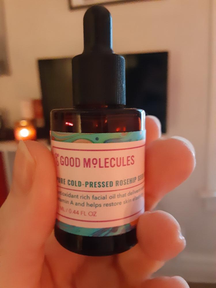 Pure Cold-Pressed Rosehip Seed Oil - Customer Photo From Carrie Wallis
