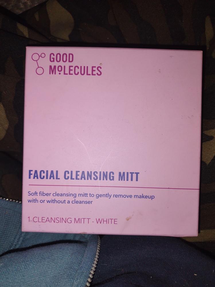 Facial Cleansing Mitt - Customer Photo From Amanda Spencer