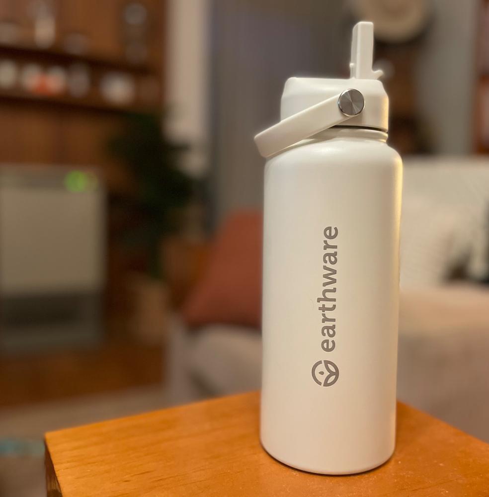 Earthware Earth Bottle Premium Insulated Water Bottle with 2 x Caps (1L) - Customer Photo From Debra Hornbuckle