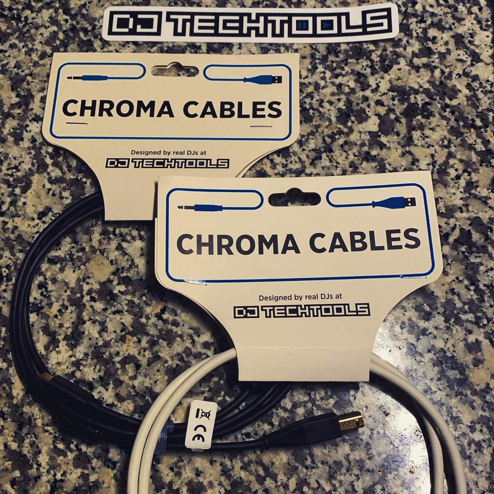 Chroma Cables: USB-C to C - Customer Photo From Paul Valenzuela