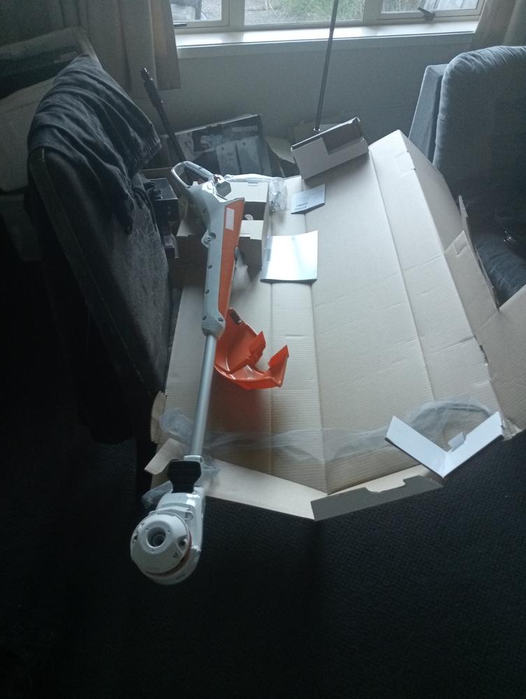 STIHL FSA 30 Battery Linetrimmer Tool (No Battery & Charger) - Customer Photo From Alby Saifiti