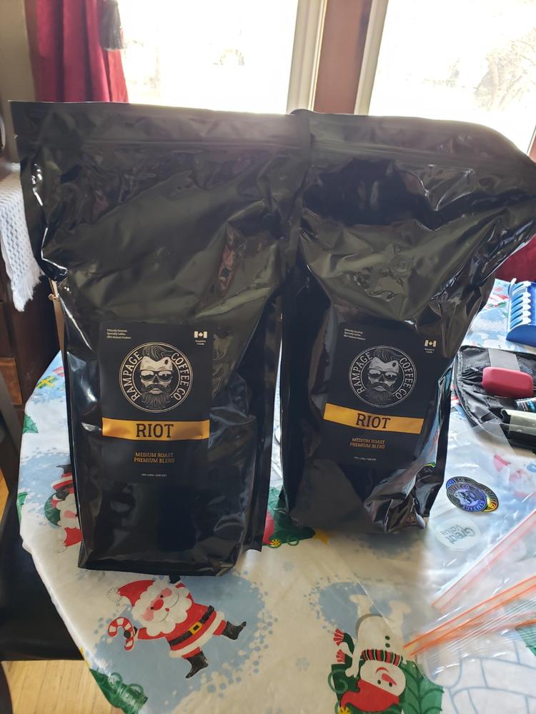 Two 5 Pound Bags, Insulated Mug + BONUS Sampler Bundle | Rampage Coffee Co. - Customer Photo From Marie Brown