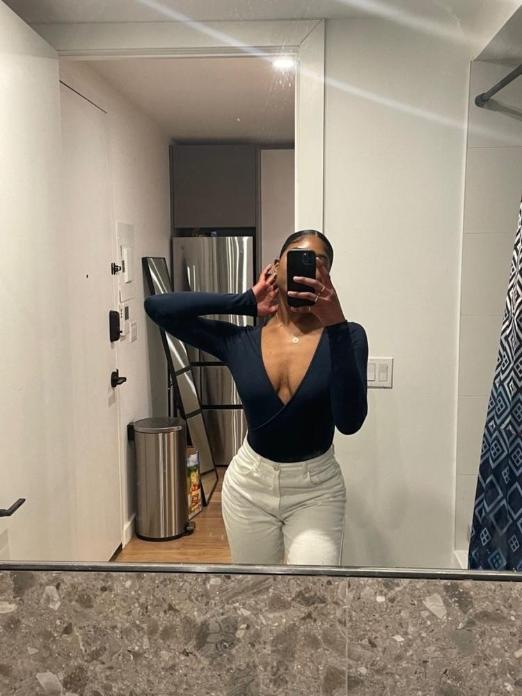 B128CF - Long Sleeve Crossfront Bodysuit - Customer Photo From Alexia Chung