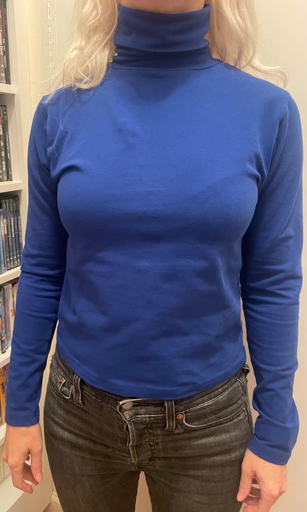 8306GD - Cotton Spandex Garment Dye Turtleneck - Customer Photo From Laura