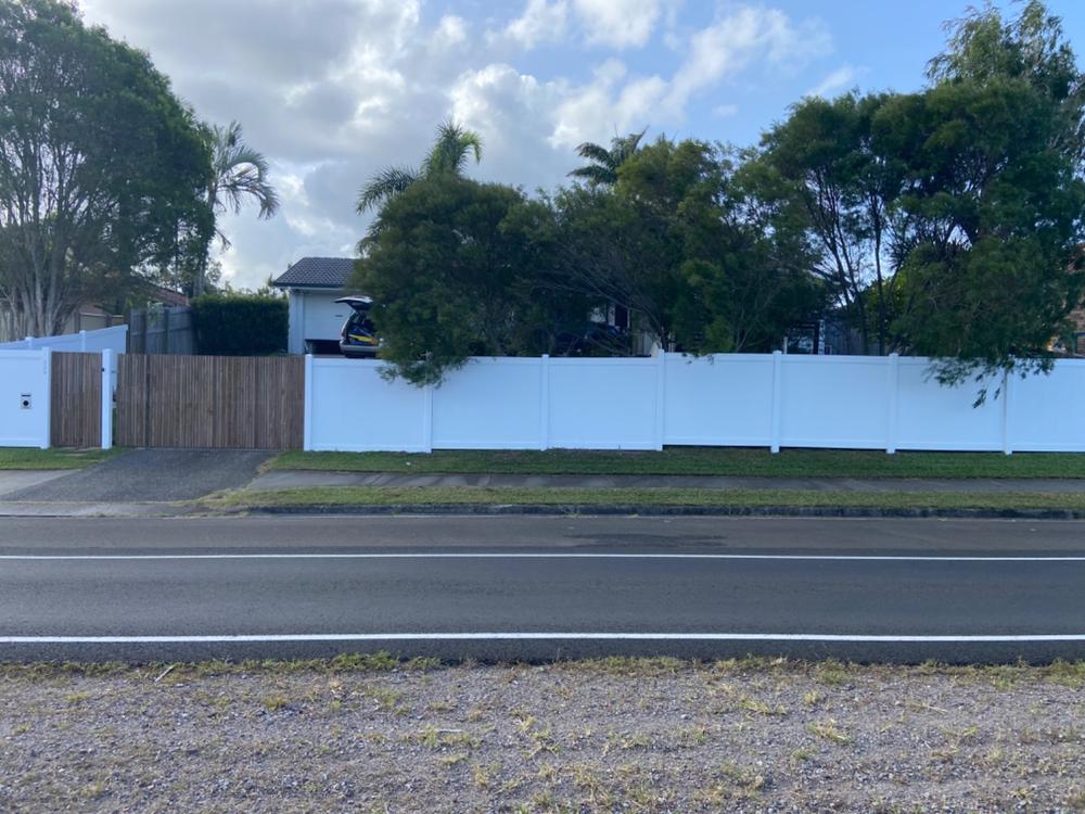 PVC - Full Privacy Fencing Panel Kit 2388mm wide x 1800mm high. (Posts Purchased Separately) - Customer Photo From Edward Muirhead