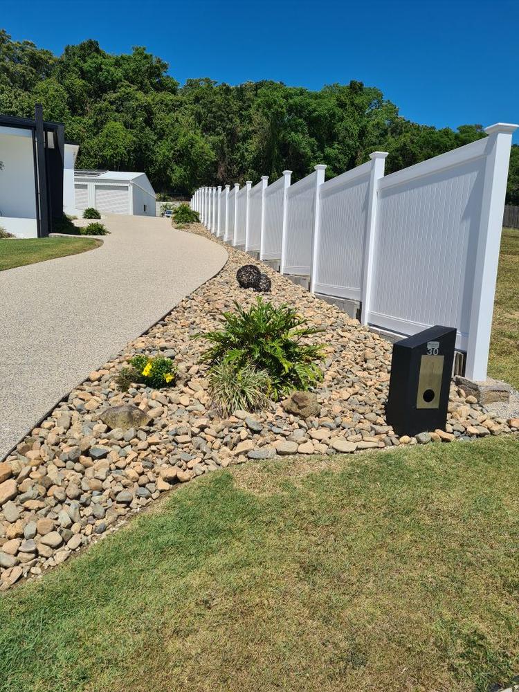 PVC - Full Privacy Fencing Panel Kit 2388mm wide x 1800mm high. (Posts Purchased Separately) - Customer Photo From Stuart S.