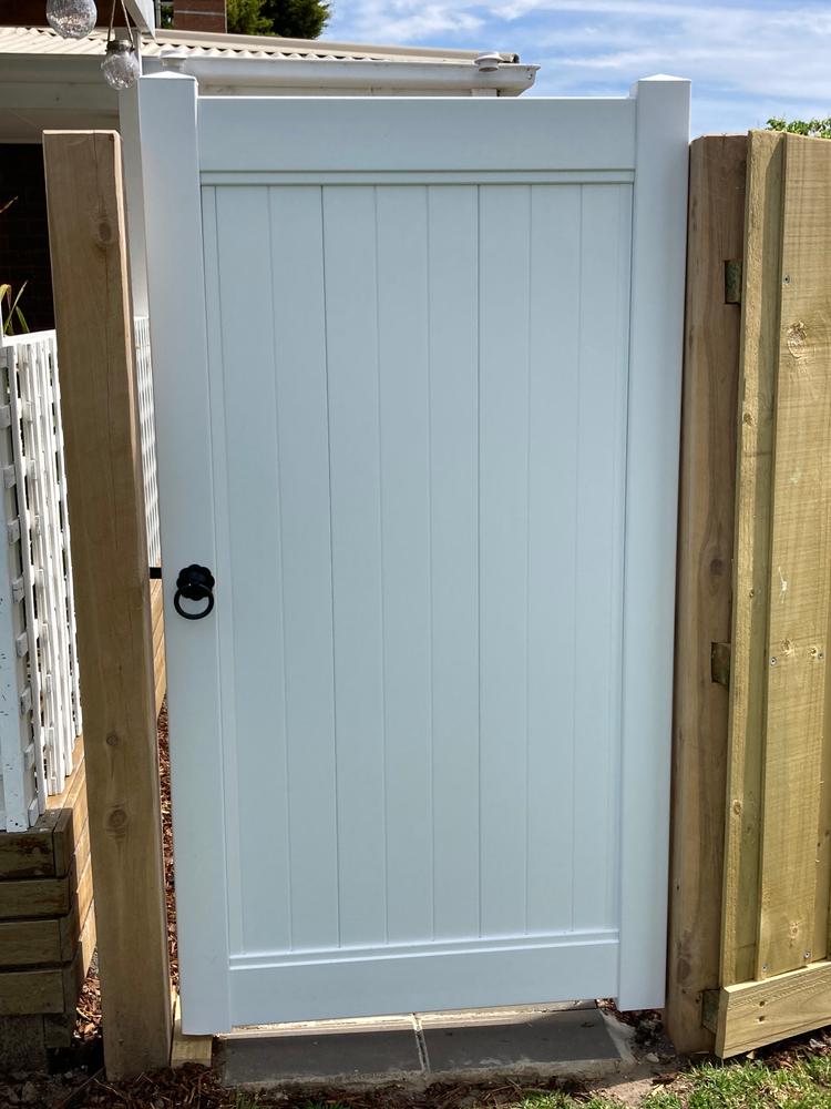 PVC Full Privacy Gate - 1000mm wide x 1850mm high - Fully assembled - Customer Photo From Simon