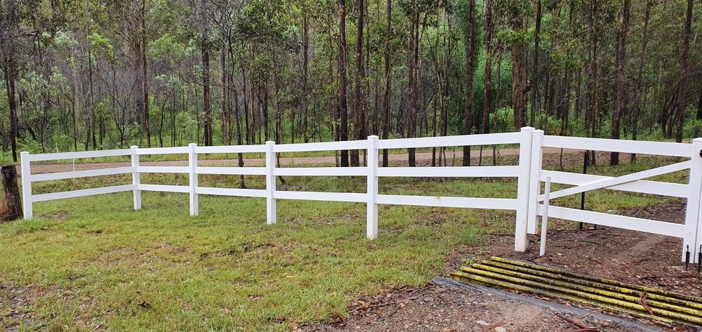 PVC 3 RAIL FENCING 2 Way Post (Inline Post) - 2050mm long 127 x 127mm square. With Slimline Post Cap - Customer Photo From Alison M.